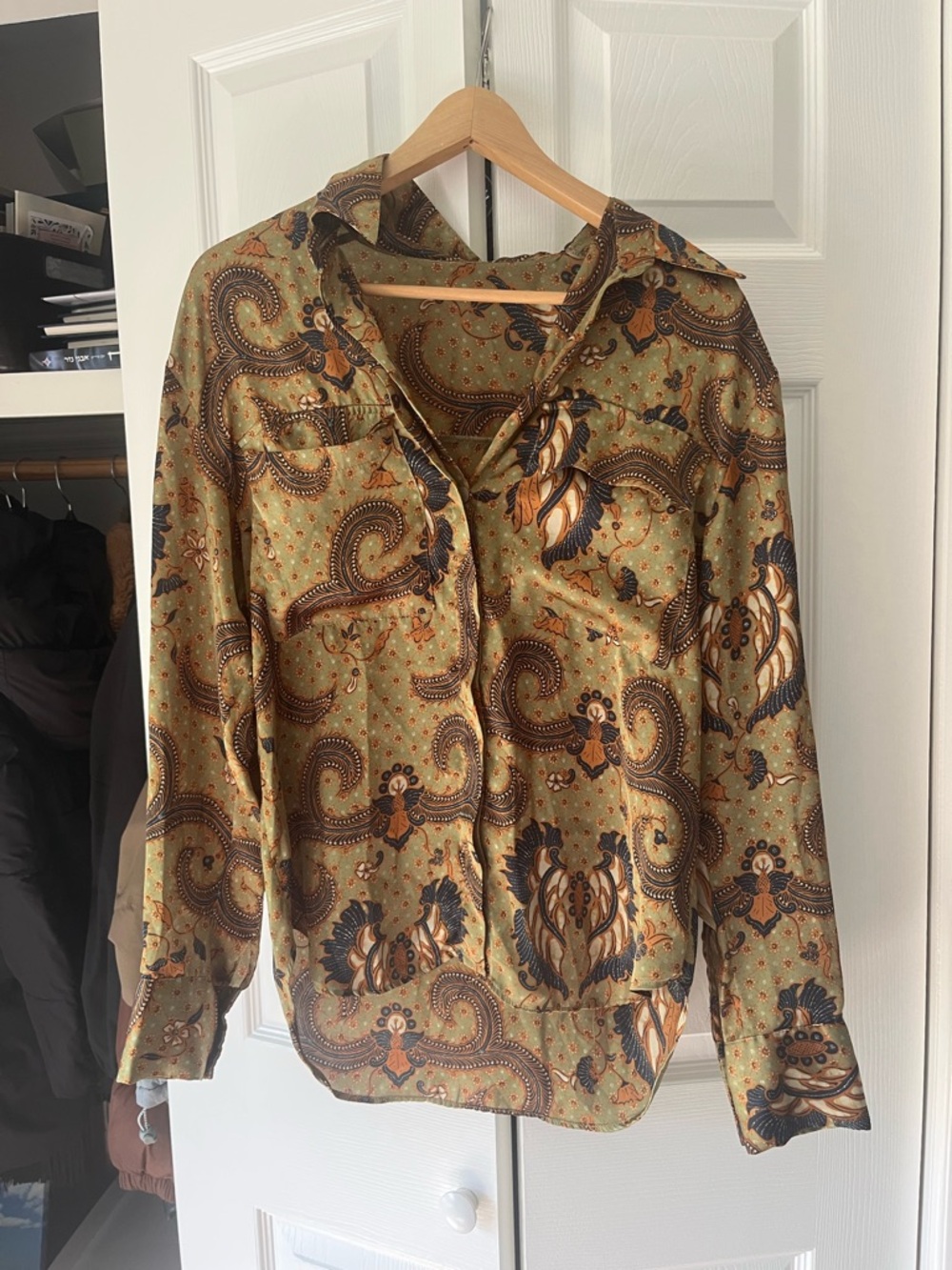 Zara Paisley Button-Up Shirt size small